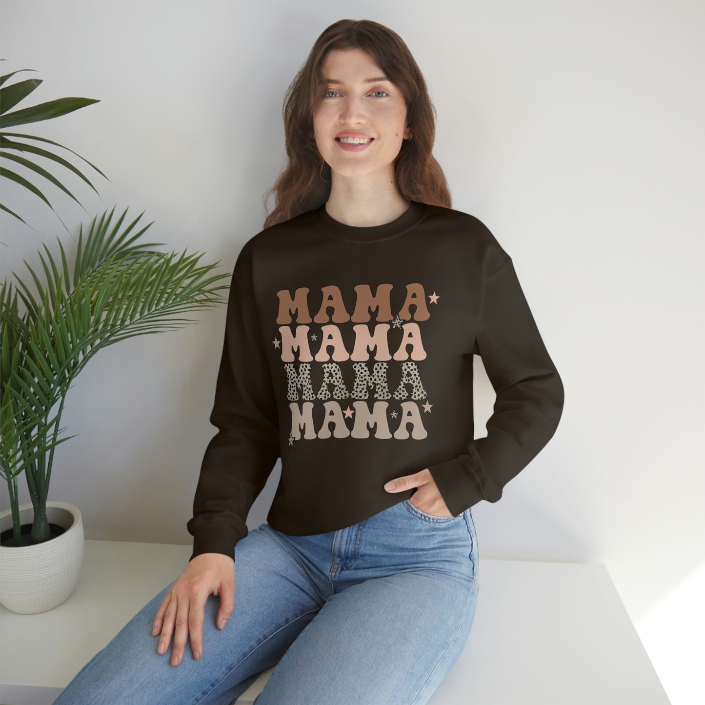 "MAMA" Unisex Heavy Blend™ Crewneck Sweatshirt