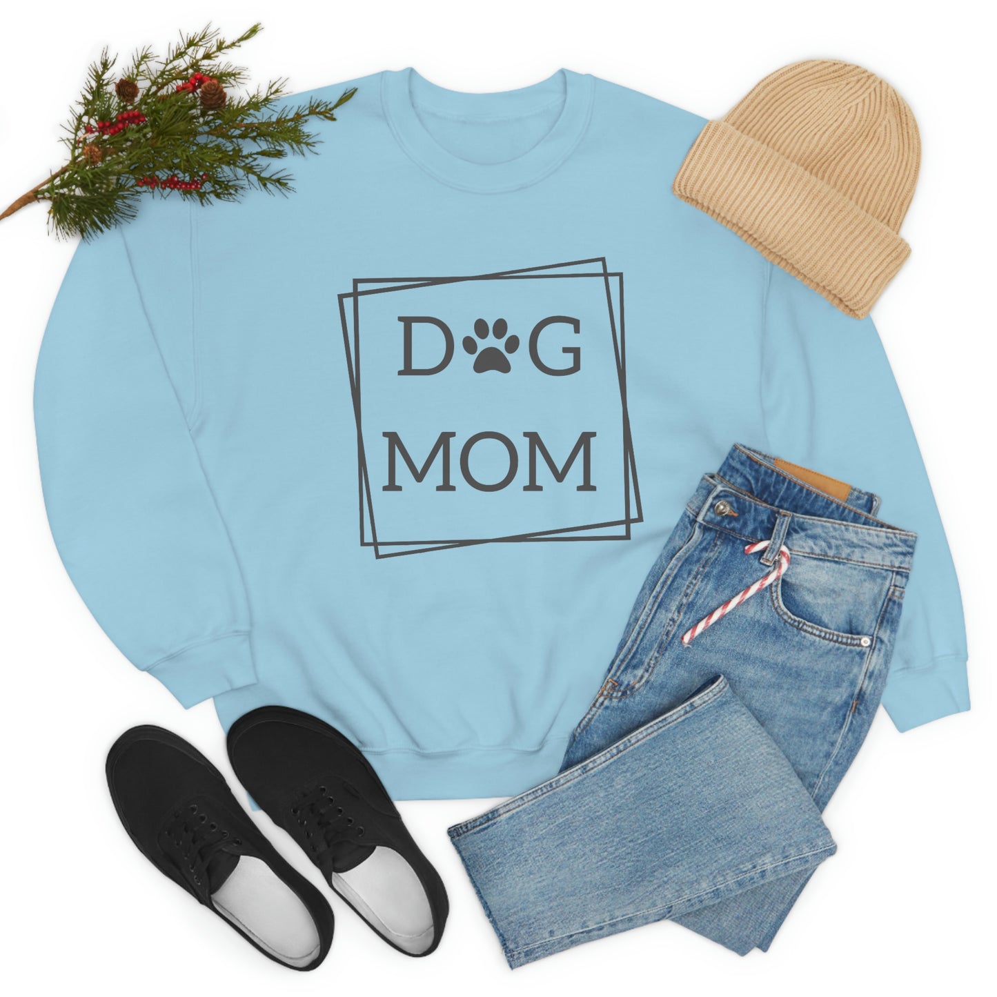 "Dog Mom" Unisex Heavy Blend™ Crewneck Sweatshirt
