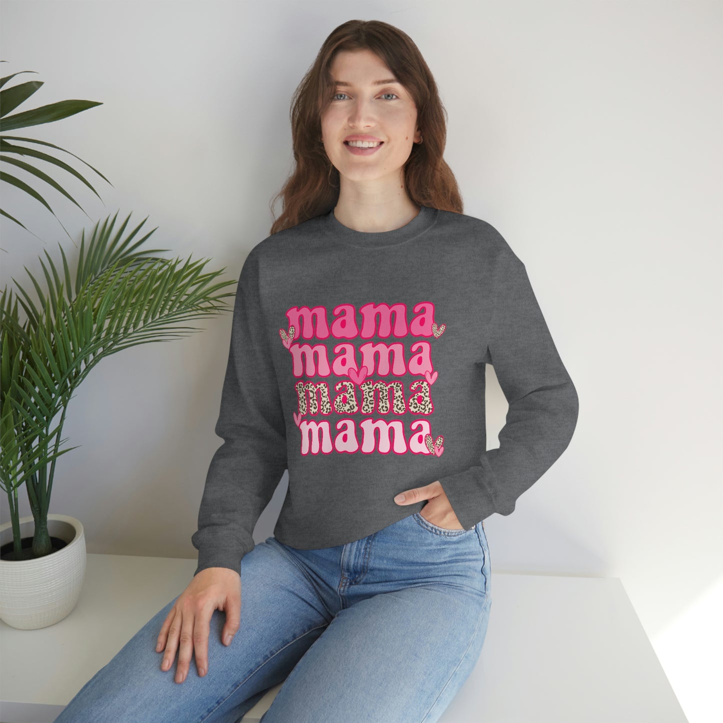 "Mama" Unisex Heavy Blend™ Crewneck Sweatshirt